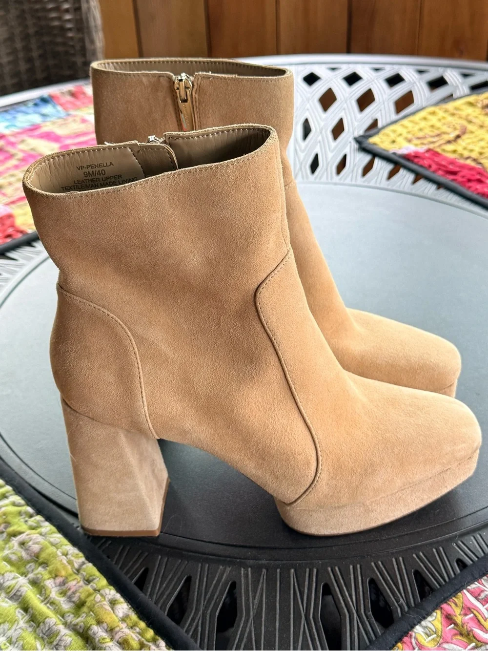 Vince Camuto vince camuto